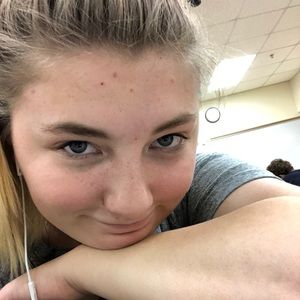 Meet your Posher, Jasmine